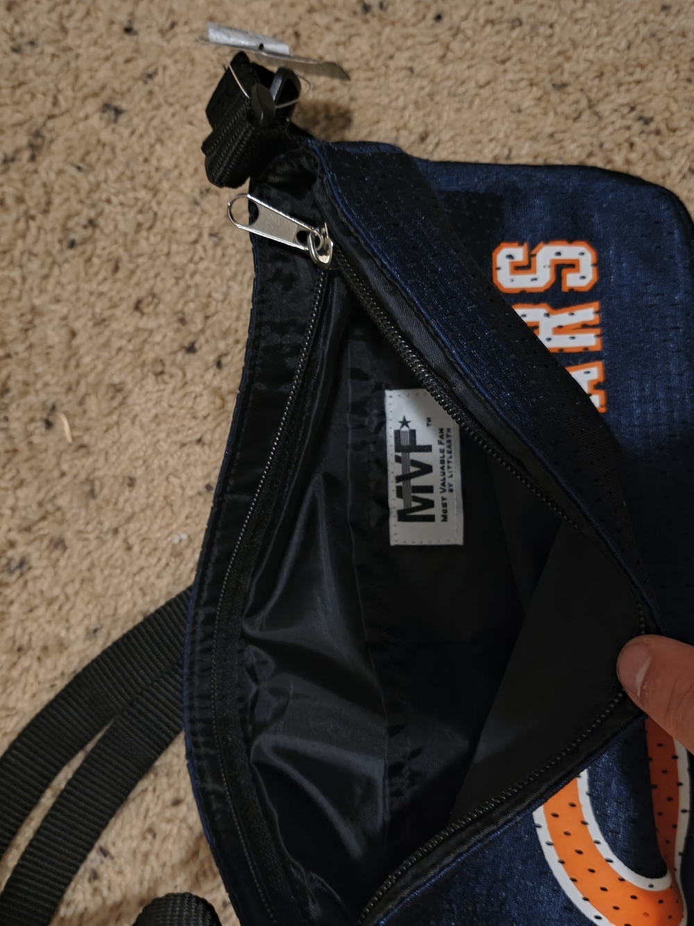 NFL Chicago Bears Purse - Picture 4 of 5